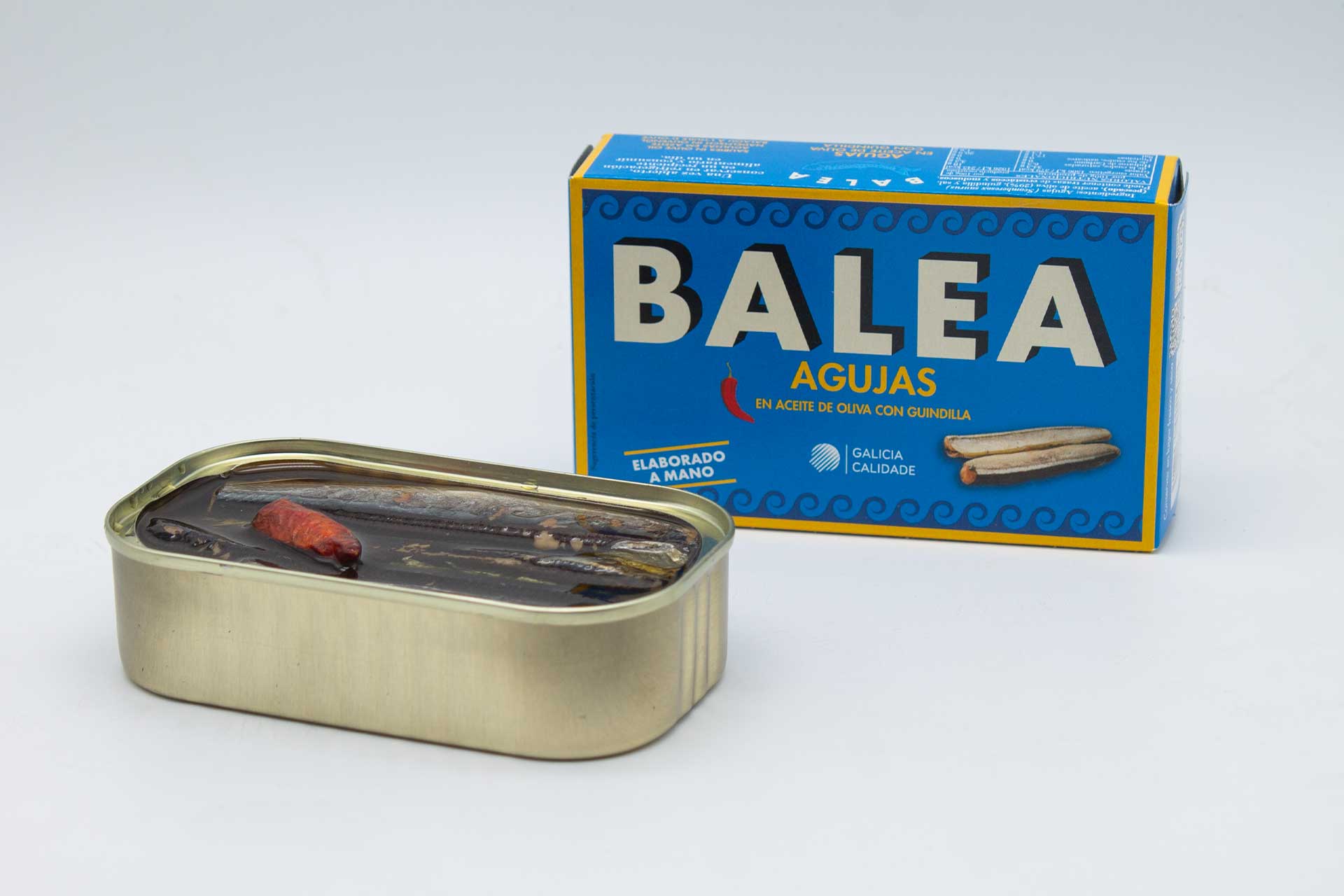 Agullas en oliva con guindilla